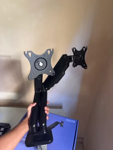 Braço articulado pra monitor