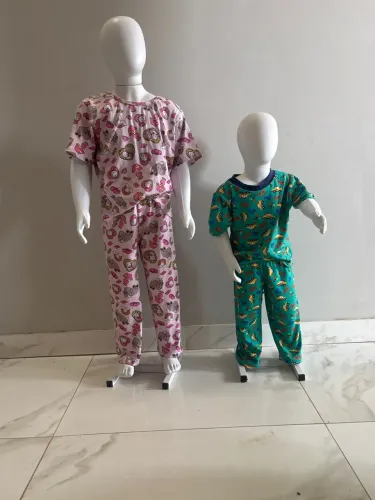 Manequins semi novos