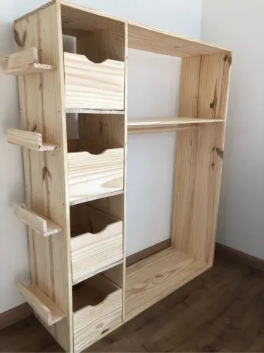 Móveis em Pinus - infantis- Organização, Funcionalidade e Design Natural