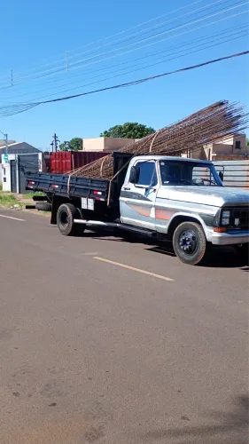 Transportes/Mudanças e fazemos também pequenos fretes 