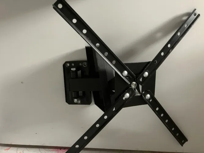 Suporte articulado UNIVERSAL