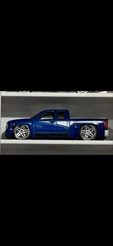 Lote 02 Pick-Ups Hot Wheels 