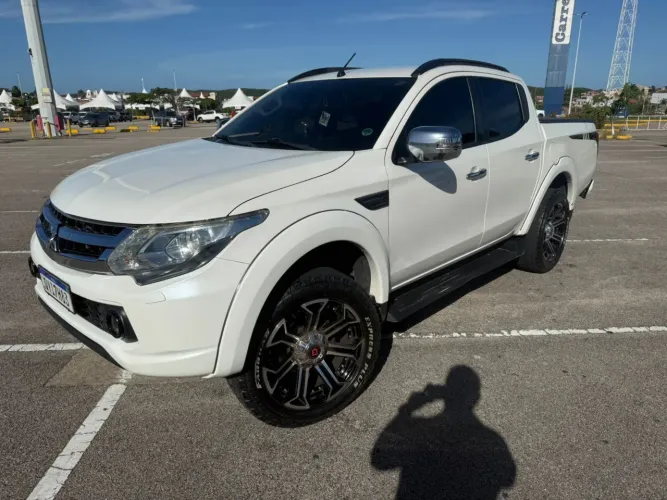 Mitsubishi L200 Triton Sport HPE-S 2.4 CD Dies. AUT 2020