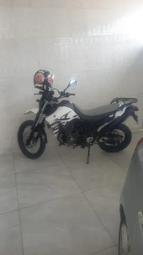 Moto XT 2015