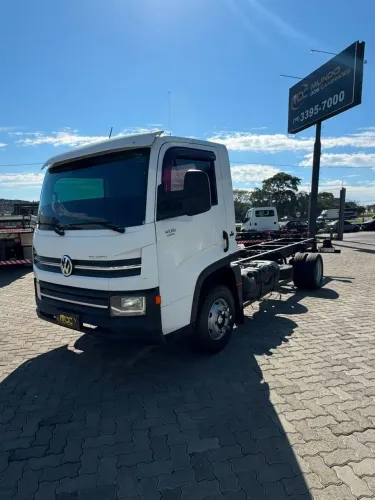 VW 9.170 4X2 2018 MANUAL COM AR CONDICIONADO
