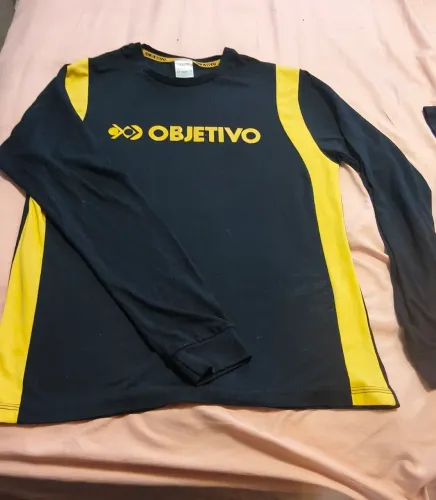 OPORTUNIDADE: LOTE DE UNIFORMES COLÉGIO OBJETIVO