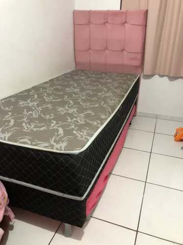 Cama solteiro + cama auxiliar