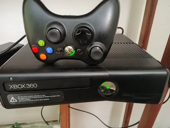 Xbox  360 Slim [ RGH c/HD 500 GB]