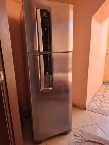 Geladeira Electrolux Frost Free 