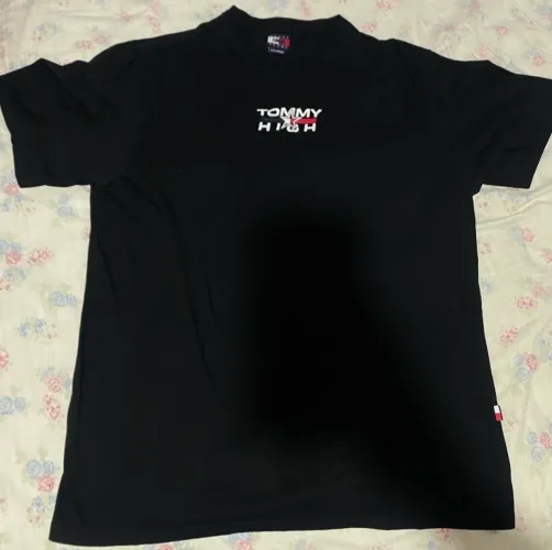 Camiseta high x Tommy