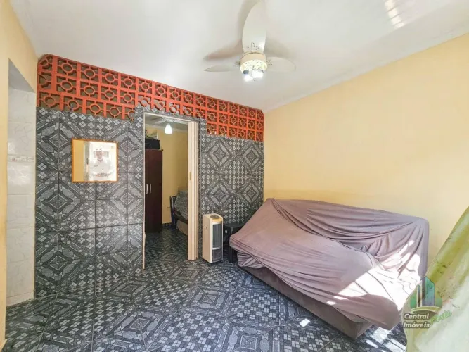 Kitnet com 1 dormitório à venda, 27 m² por R$ 215.000 - Canto do Forte - Praia Grande/SP