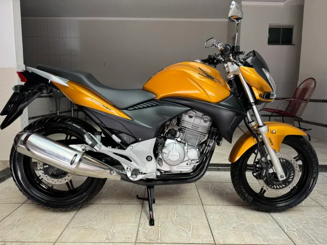 CB300R ABS ano 2011 Novíssima