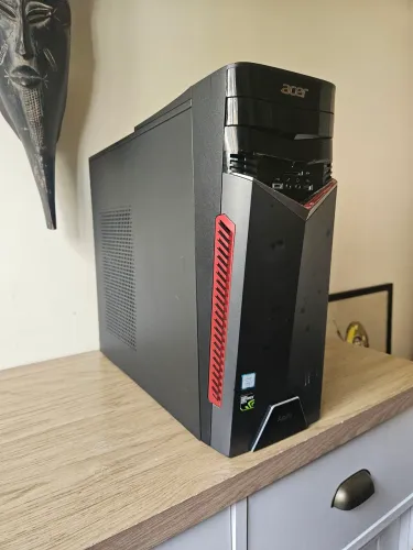 Gabinete Acer em ótimo estado