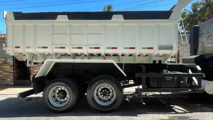 Basculhante para Caçamba