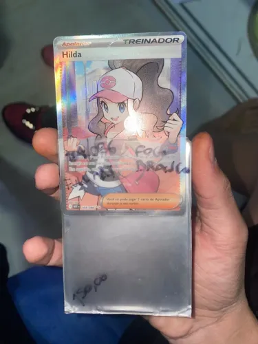 Carta Pokémon colecionável