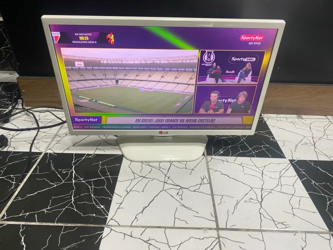 Vendo tv monitor LG 24 polegadas 