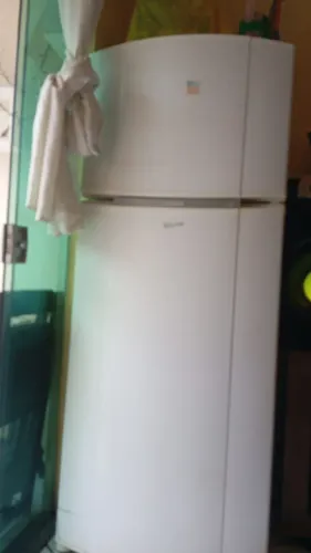 Geladeira Consul 250 reais 