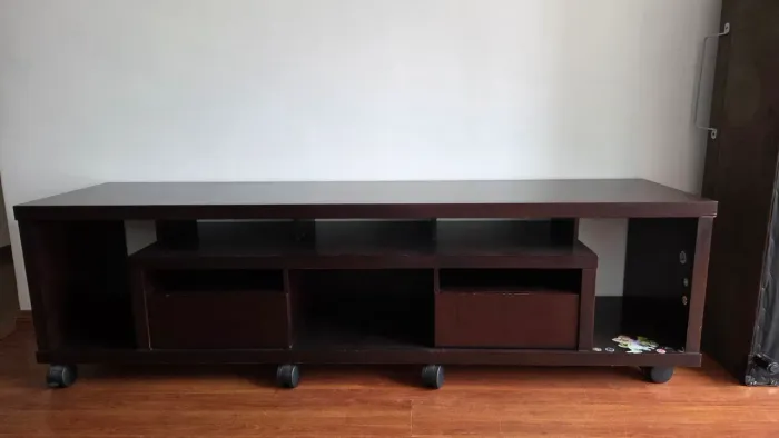 Rack para TV 2 metros - excelente espaço