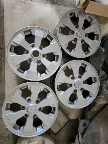 Rodas da L200 Triton, aro 17, originais!!!