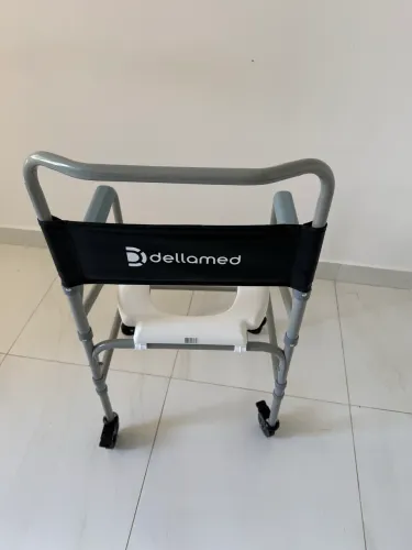 Cadeira de banho DELLAMED