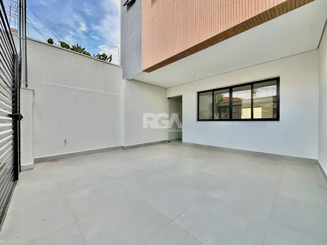 CASA GEMINADA COM 3 QUARTOS (1 SUÍTE) E 2 VAGAS PLANALTO