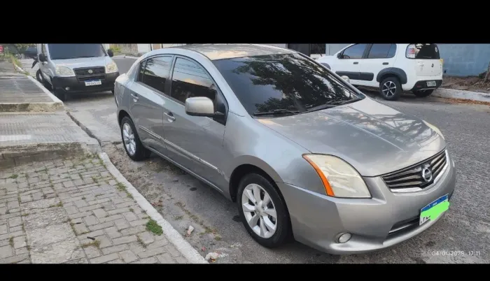 Nissan Sentra S 2.0/ 2.0 Flex Fuel 16V Aut. 2011