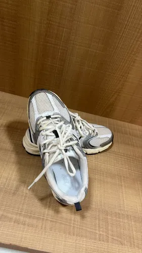 Tênis New balance 530 usado poucas vezes