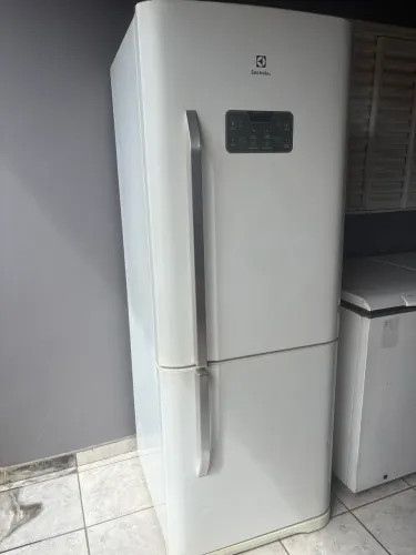 Geladeira eletrolux
