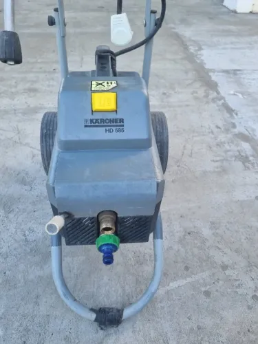 Lavadora Karcher HD 585
