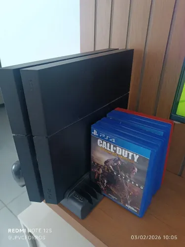 Ps4 semi-novo 