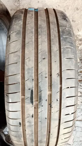 Pneu 235/50/19 ônix  90 % Vida util