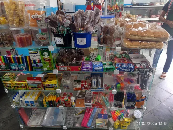 pratileiras de vidros 