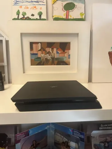 Ps4 slim 1TB
