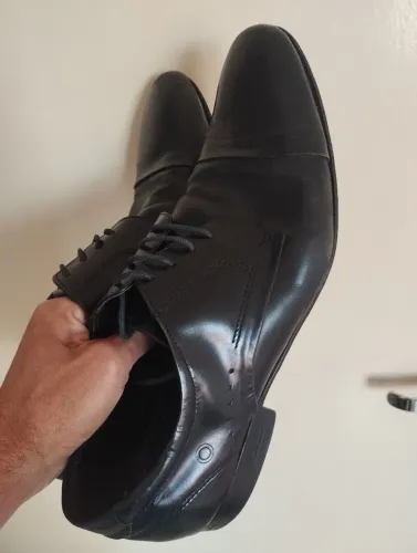Sapato DEMOCRATA original em couro legítimo número 42