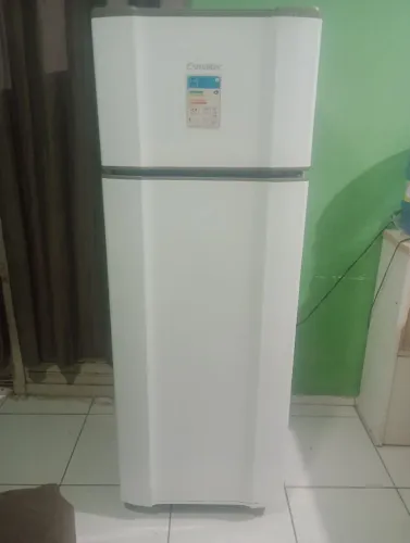 geladeira Esmaltec funcionando super bem