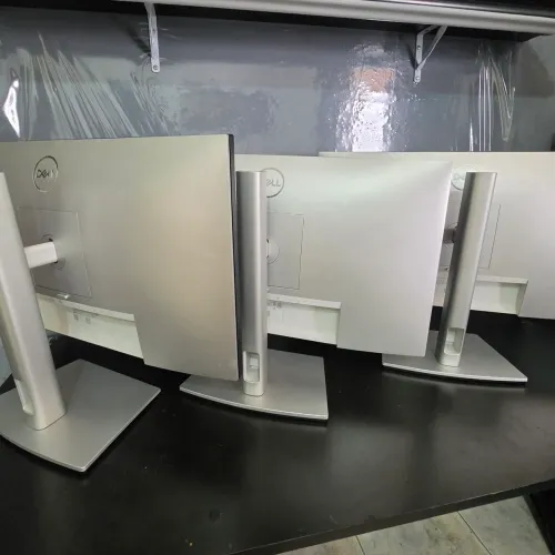 3x Monitores Dell - LEIA