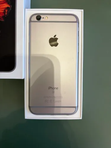 iPhone S