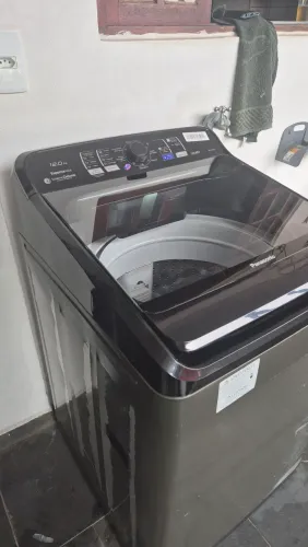 Lavadora de Roupas Panasonic 12Kg Lavagem Ciclone NA-F120B1