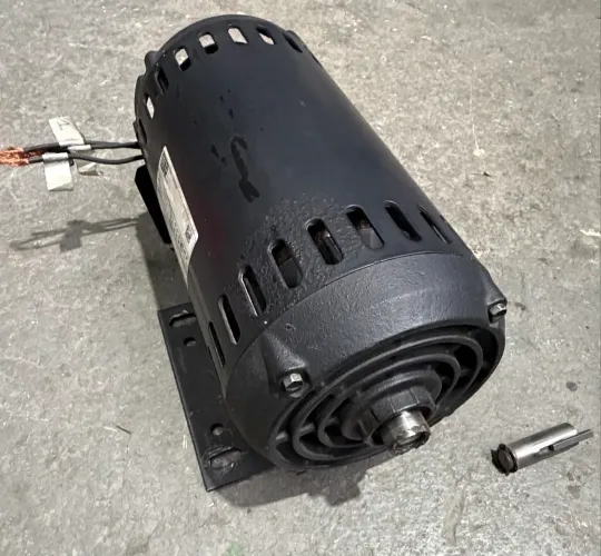 Motor trifásico WEG 5 cv 2p