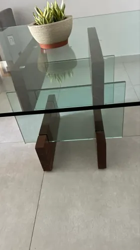 Mesa quadrada madeira com vidro