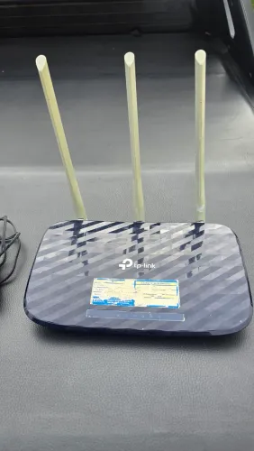 Roteador TP Link 3 antenas. 