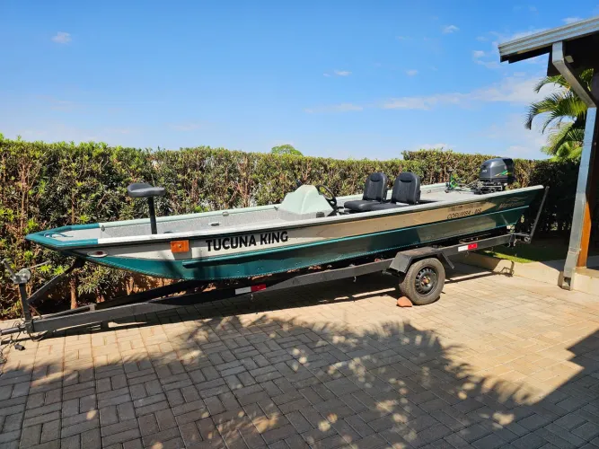 Lancha de pesca 2024 motorização 30HP - Apenas venda