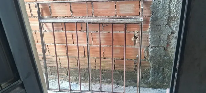 Janela de ferro reforçada 1,45 Largura X 1,36 Comprimento 