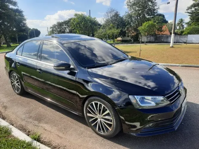 Volkswagen Jetta Highline 2.0 TSI 16V 4P Tiptronic 2017