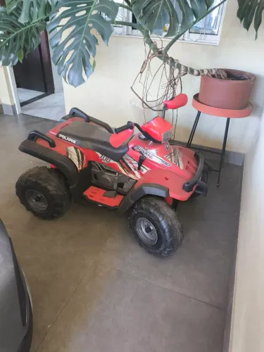 Quadriciclo Polaris Sportsman 700 twin (12v)