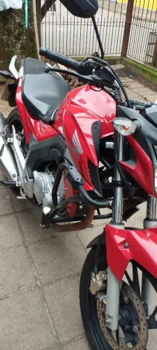 Moto muito bem conservada