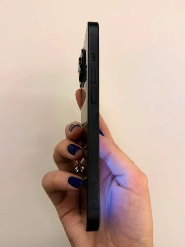 Celular iPhone 14