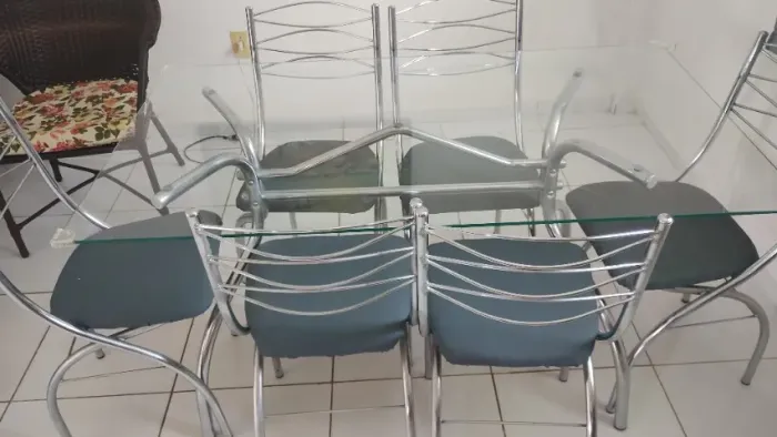 Mesa de vidro 6 cadeiras
