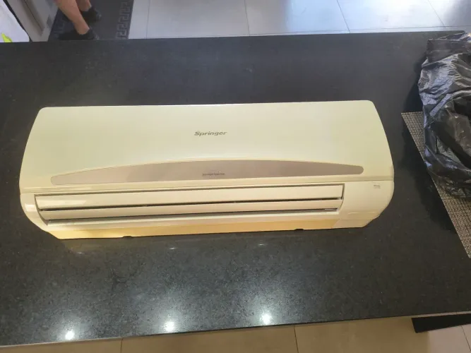 Ar condicionado Springer 9000 quente frio