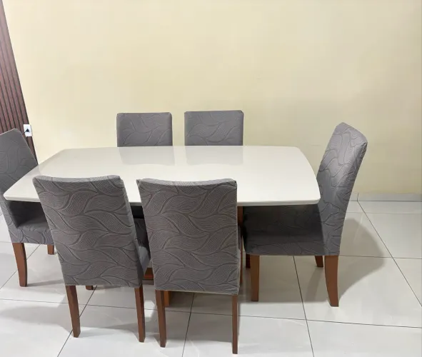 Mesa 6 cadeiras 